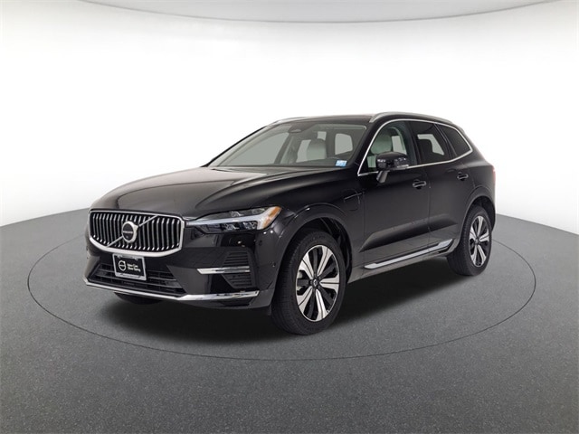2023 Volvo XC60 Plus's photo