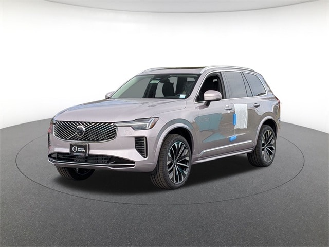2026 Volvo XC90 Plus's photo
