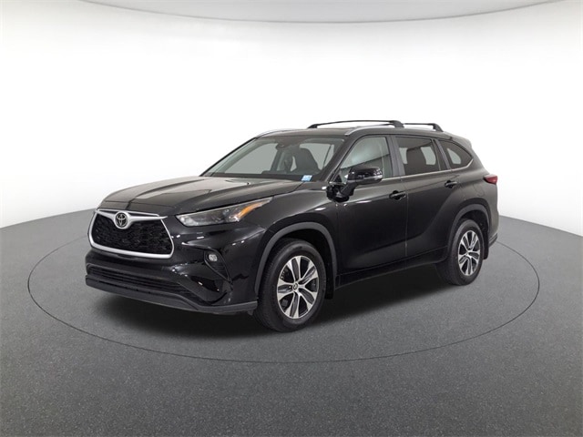 2023 Toyota Highlander XLE's photo