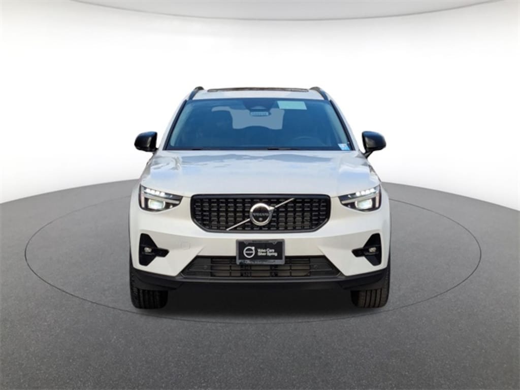 New 2026 Volvo XC40 B5 Plus SUV