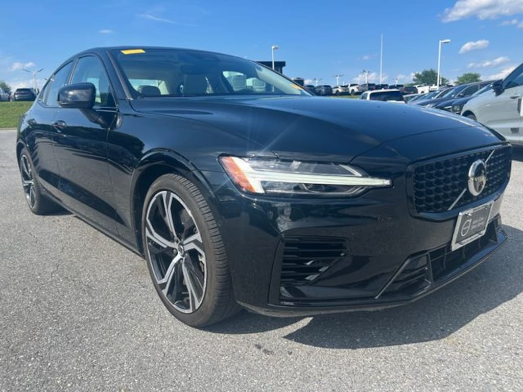 Used 2023 Volvo S60 Recharge Plug-In Hybrid Plus Dark Sedan