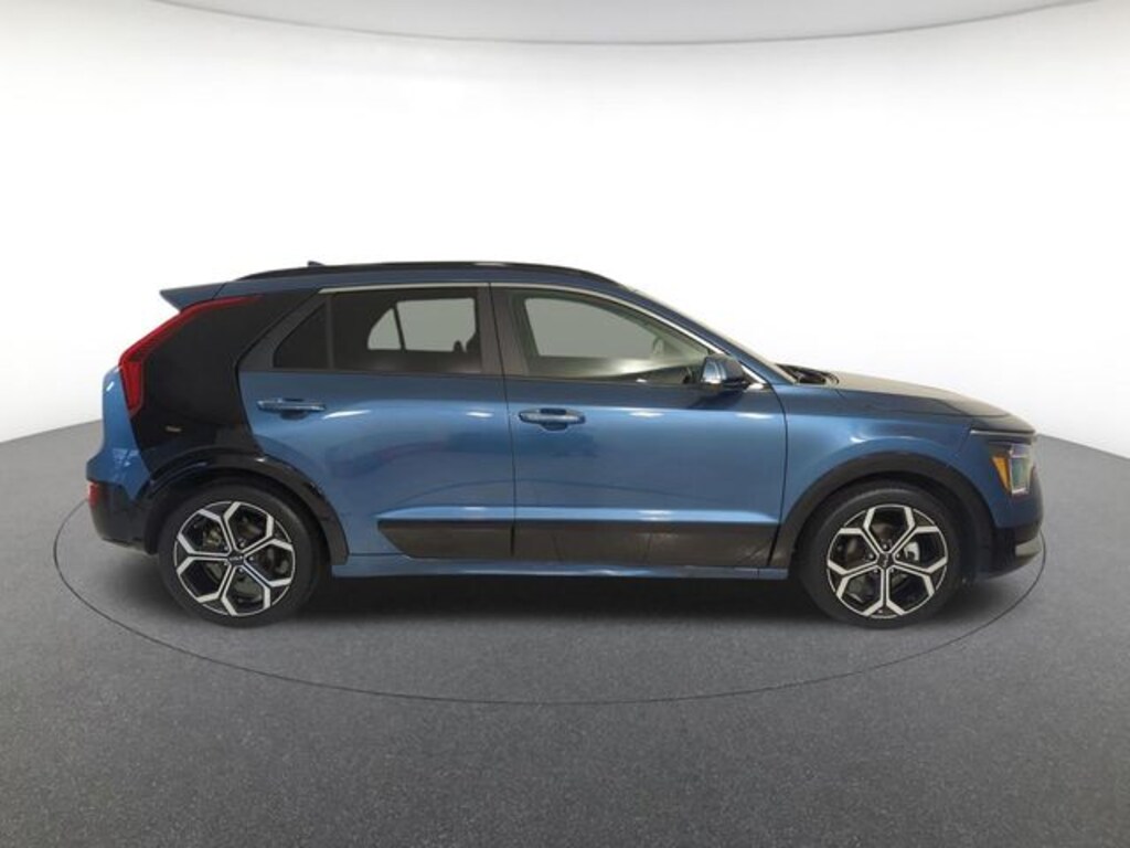 Used 2024 Kia Niro Plug-In Hybrid SX Touring SUV