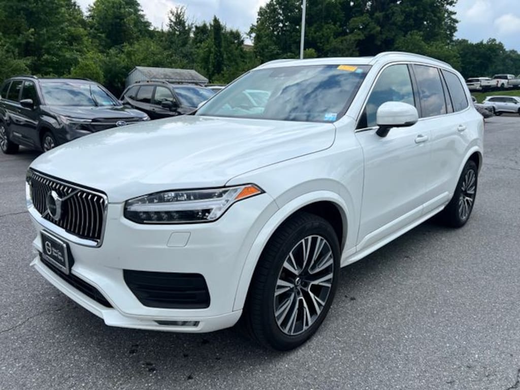 Used 2022 Volvo XC90 T6 AWD Momentum 7 Seater SUV