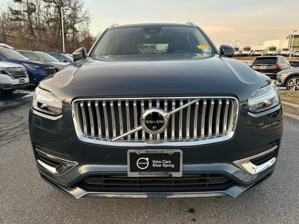Certified 2025 Volvo XC90 plug-in hybrid T8 Plus 7-Seater SUV
