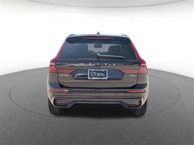 2026 Volvo XC60 B5 Core photo 4