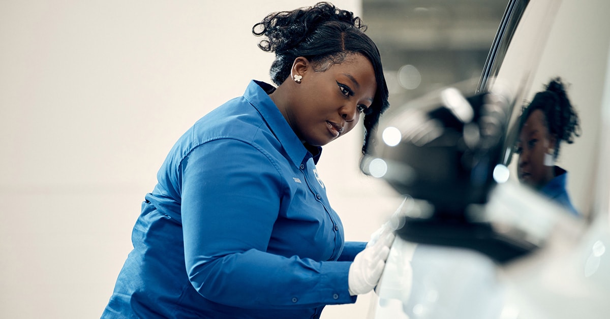Volvo_Service_Inspection.jpg