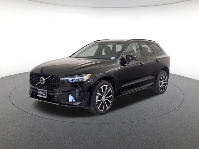 2023 Volvo XC60 B5 AWD Plus Dark SUV