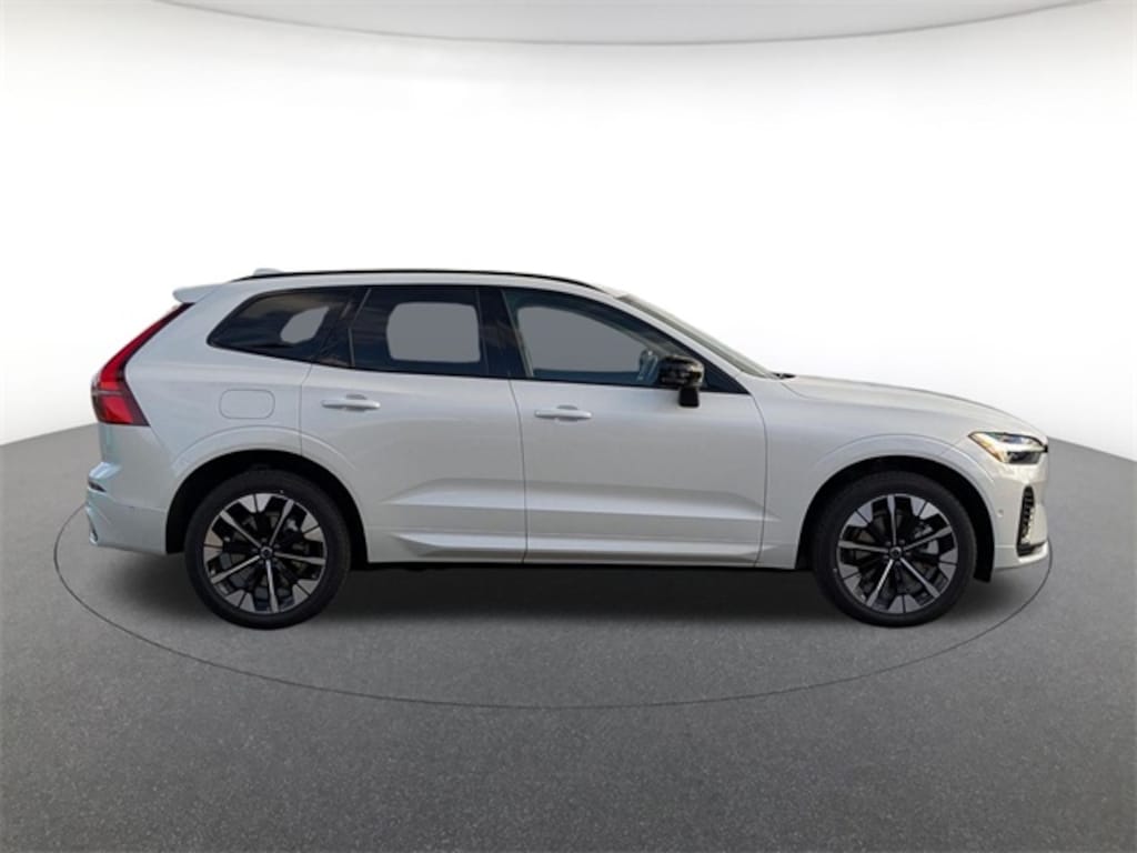 New 2026 Volvo XC60 plug-in hybrid T8 Ultra SUV
