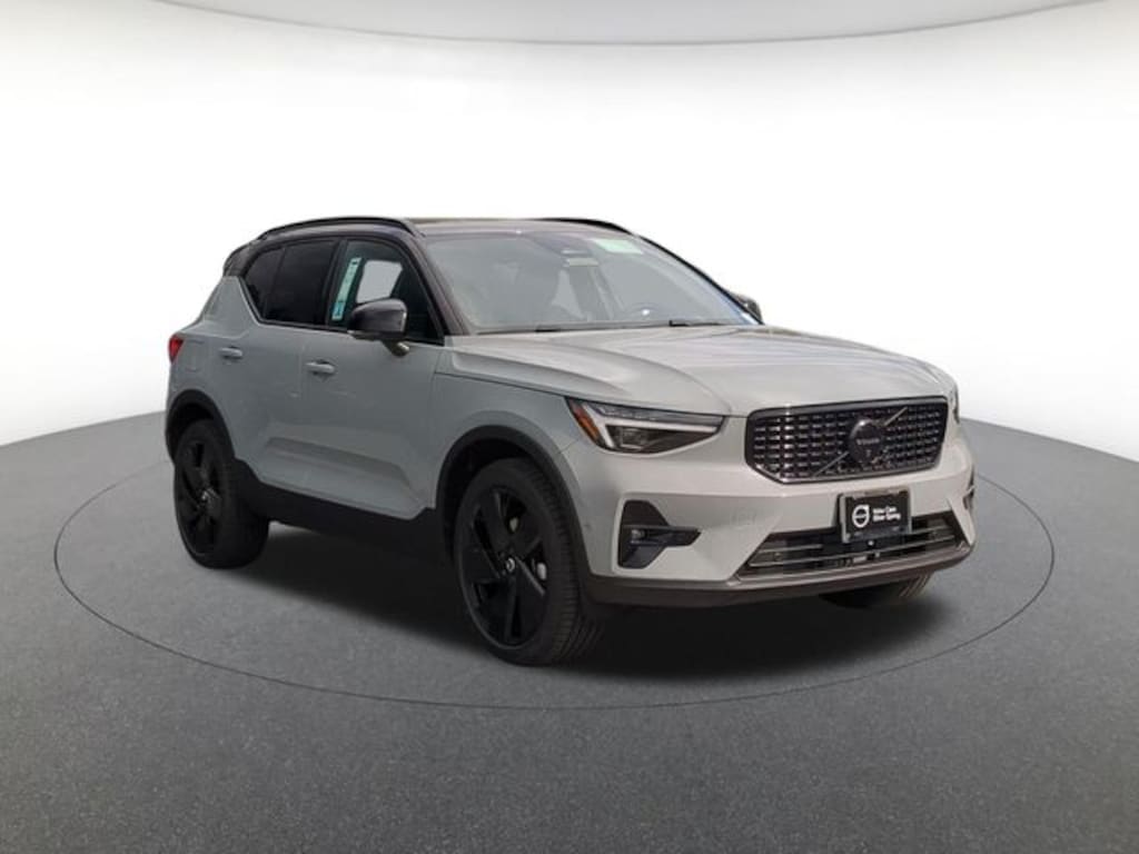 New 2026 Volvo XC40 B5 Ultra Black Edition SUV
