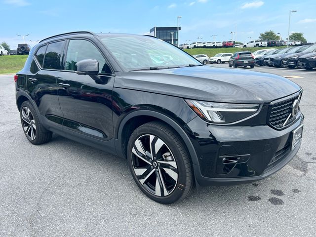 2024 Volvo XC40