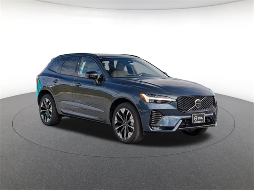 New 2026 Volvo XC60 B5 Plus SUV