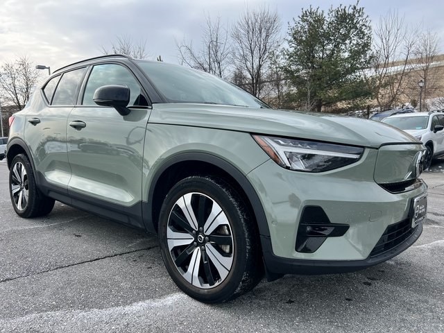 2023 Volvo XC40 Plus