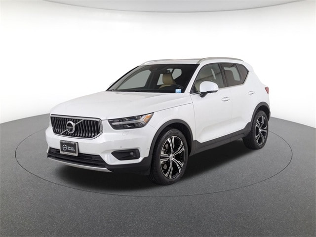 2022 Volvo XC40 Inscription's photo