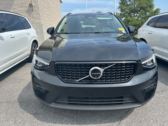 2024 Volvo XC40