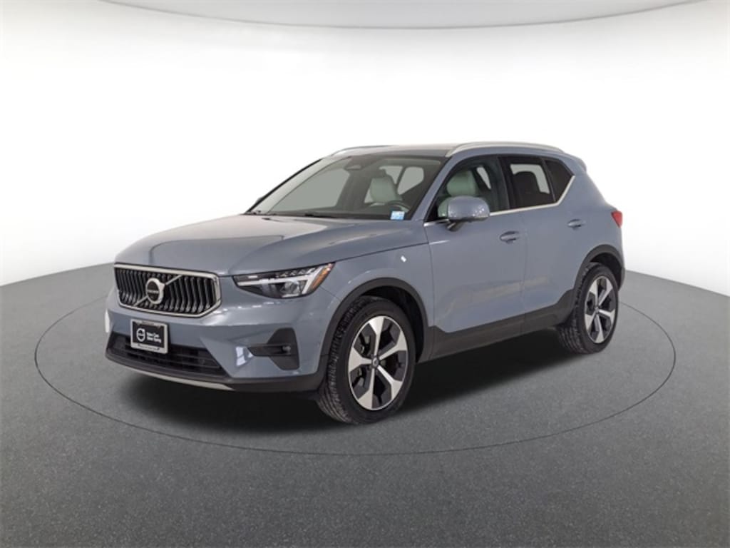 Certified 2023 Volvo XC40 B5 AWD Plus Bright SUV