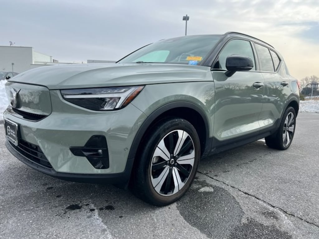 Certified 2023 Volvo XC40 Recharge Pure Electric Plus SUV