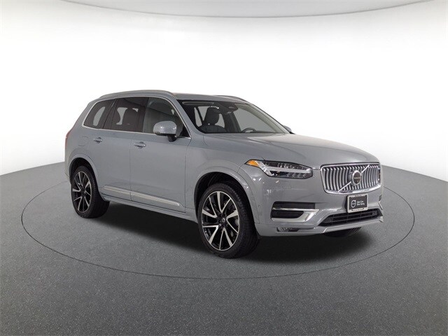 2024 Volvo XC90 Plus photo 2
