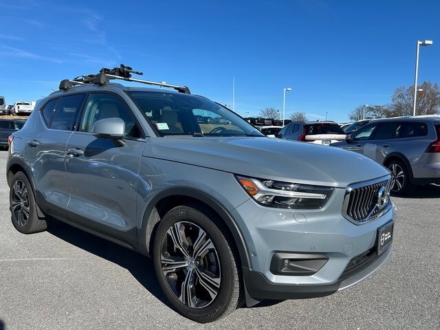 2022 Volvo XC40 T5 AWD Inscription photo 3