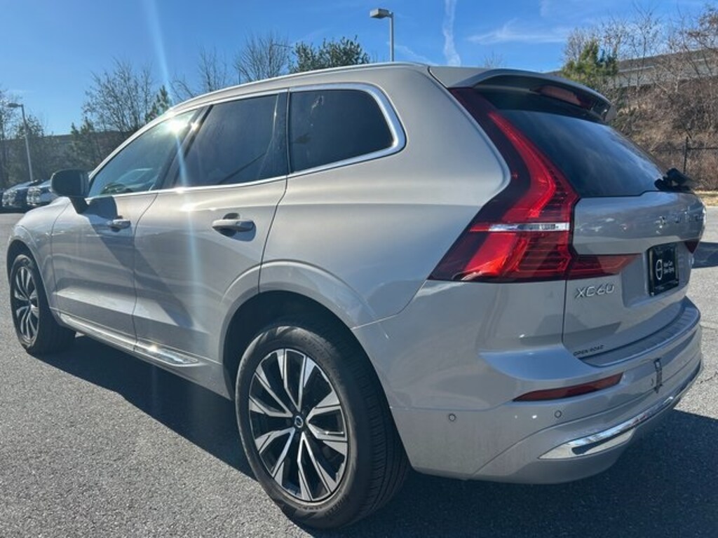 Used 2023 Volvo XC60 B5 AWD Plus Bright SUV