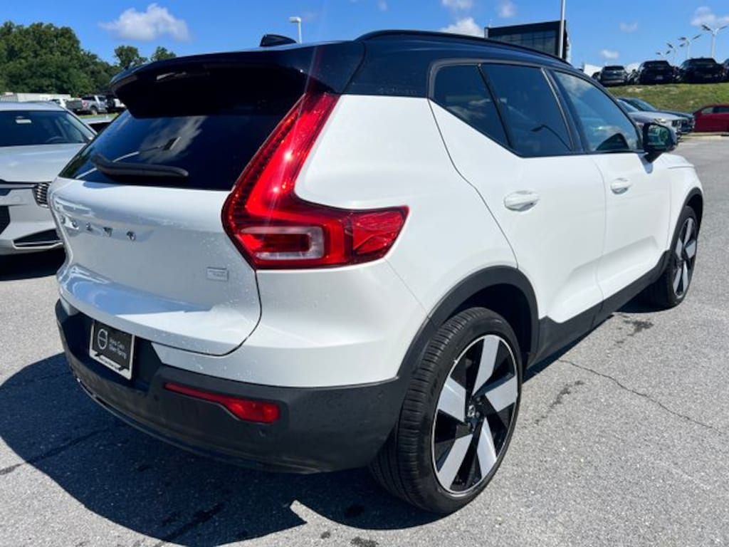 Used 2023 Volvo XC40 Recharge Pure Electric Ultimate SUV