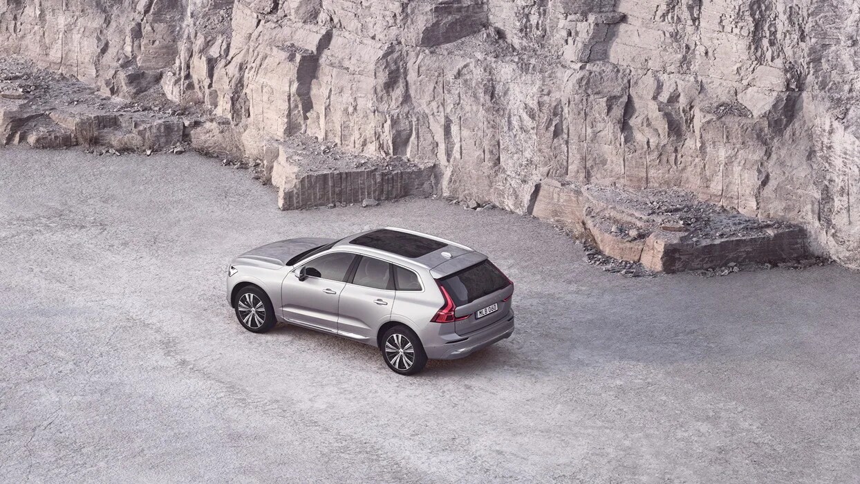 2023-Volvo-xc60-exterior.png