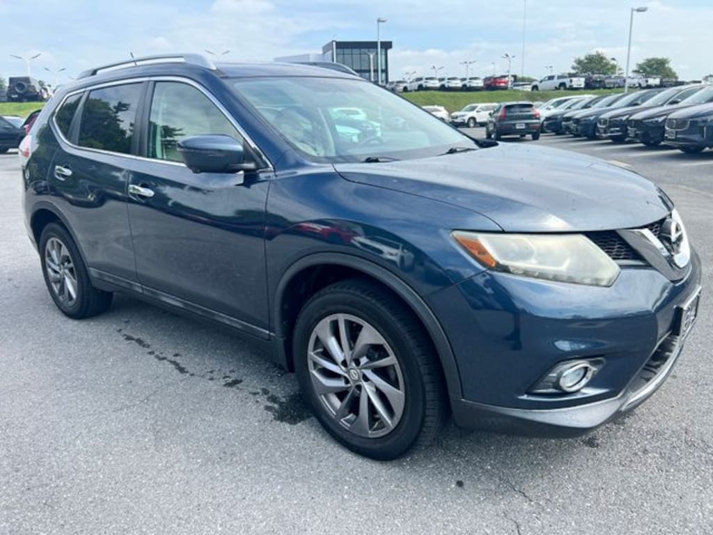 Used 2016 Nissan Rogue SL SUV