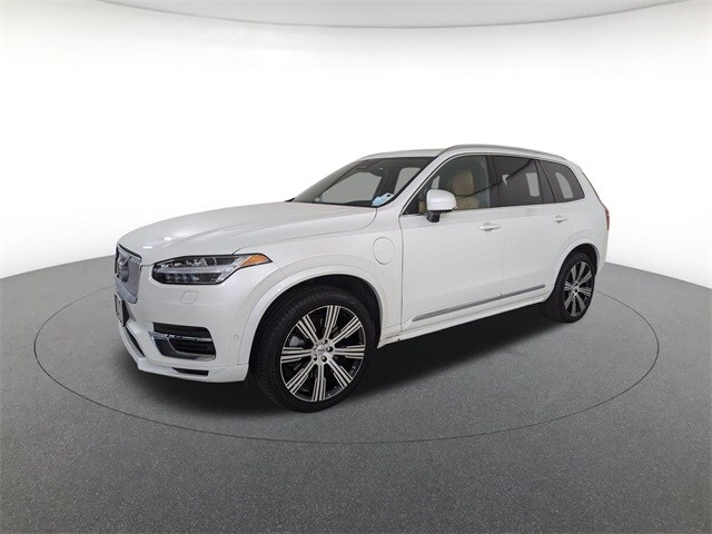 2024 Volvo XC90 plug-in hybrid T8 Ultimate Bright 7-Seater SUV