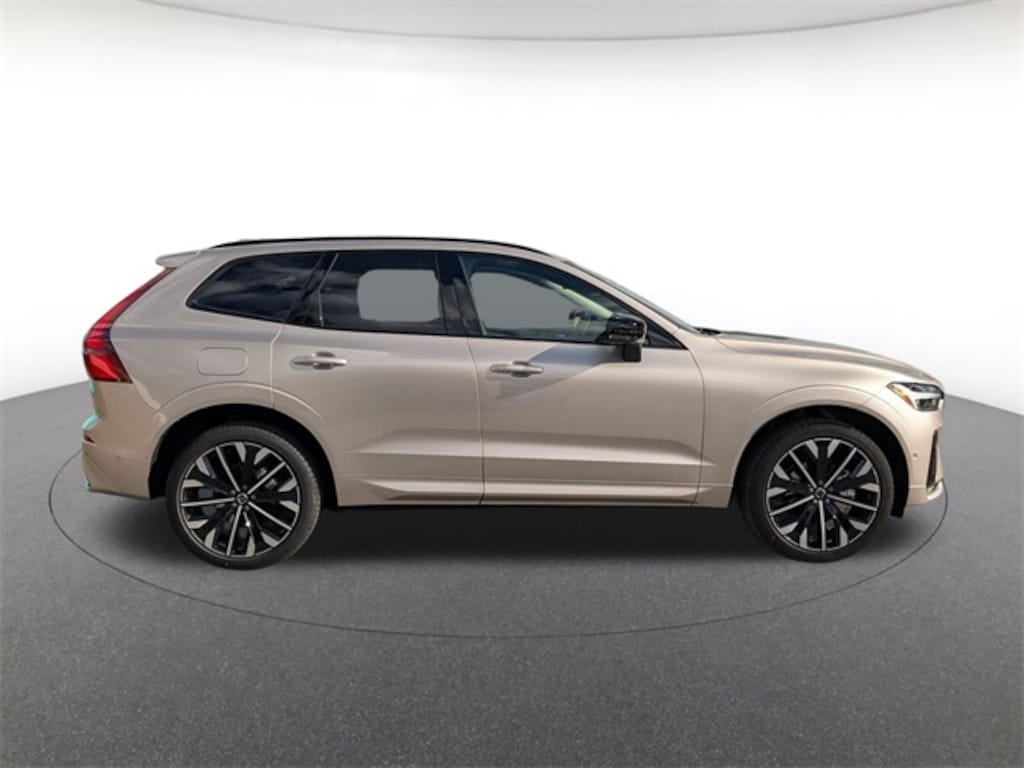New 2026 Volvo XC60 B5 Ultra SUV
