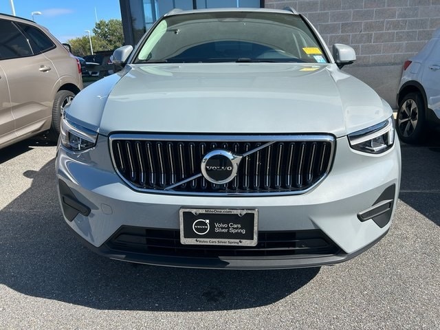 2025 Volvo XC40