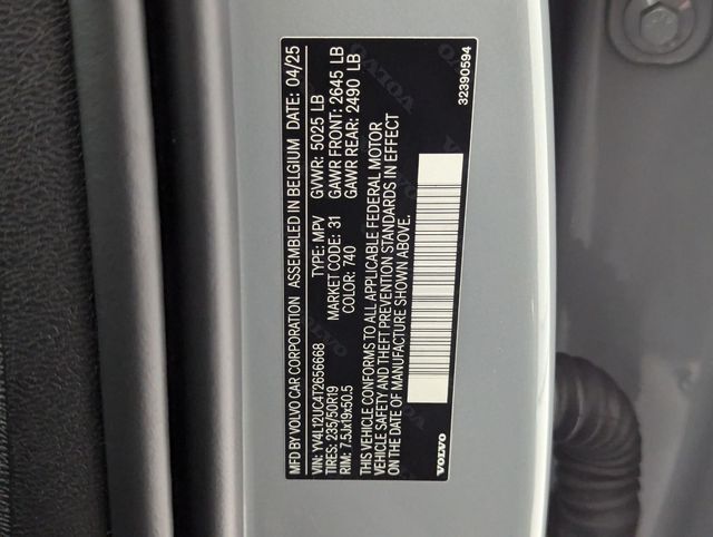 2026 Volvo XC40 Plus - Photo 25