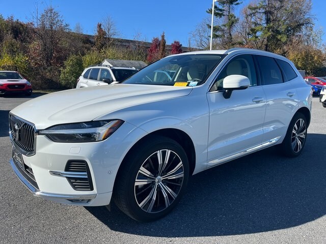 2022 Volvo XC60 Inscription photo 3