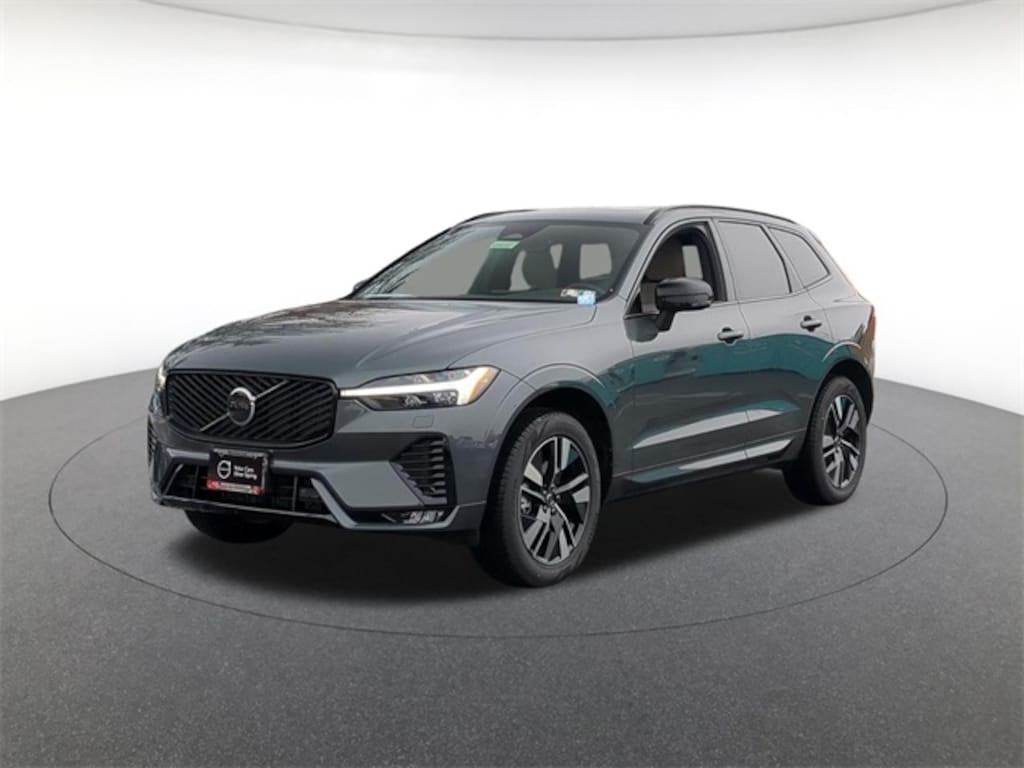New 2026 Volvo XC60 B5 Core SUV