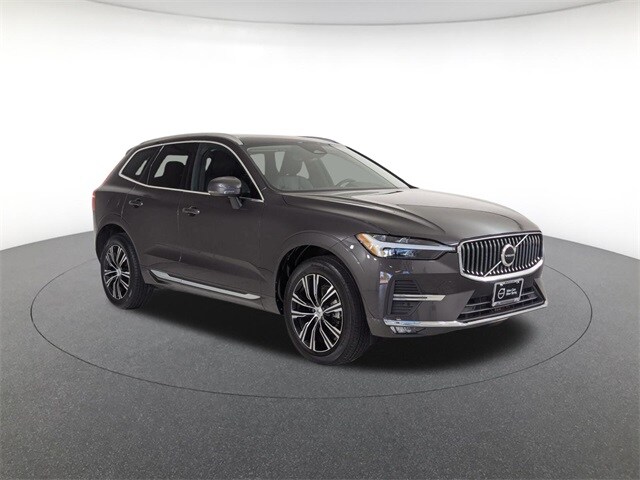 2022 Volvo XC60 B5 Inscription photo 3