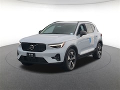 2026 Volvo XC40 B5 Plus SUV