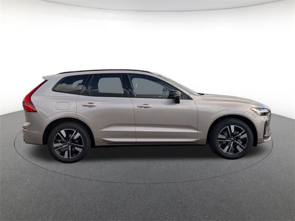 New 2026 Volvo XC60 B5 Plus SUV
