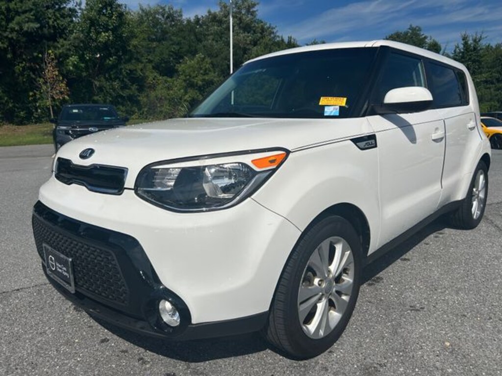 Used 2016 Kia Soul + FWD Hatchback