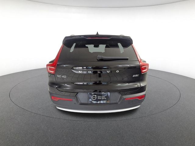 2025 Volvo XC40 Core - Photo 6