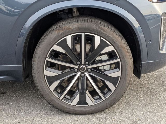 2026 Volvo XC90 Plus - Photo 16