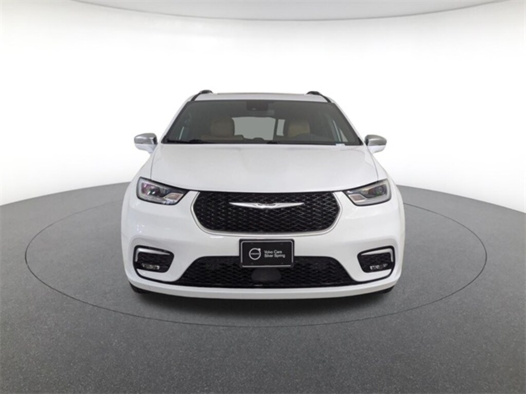 Used 2022 Chrysler Pacifica Hybrid Pinnacle Van Passenger Van