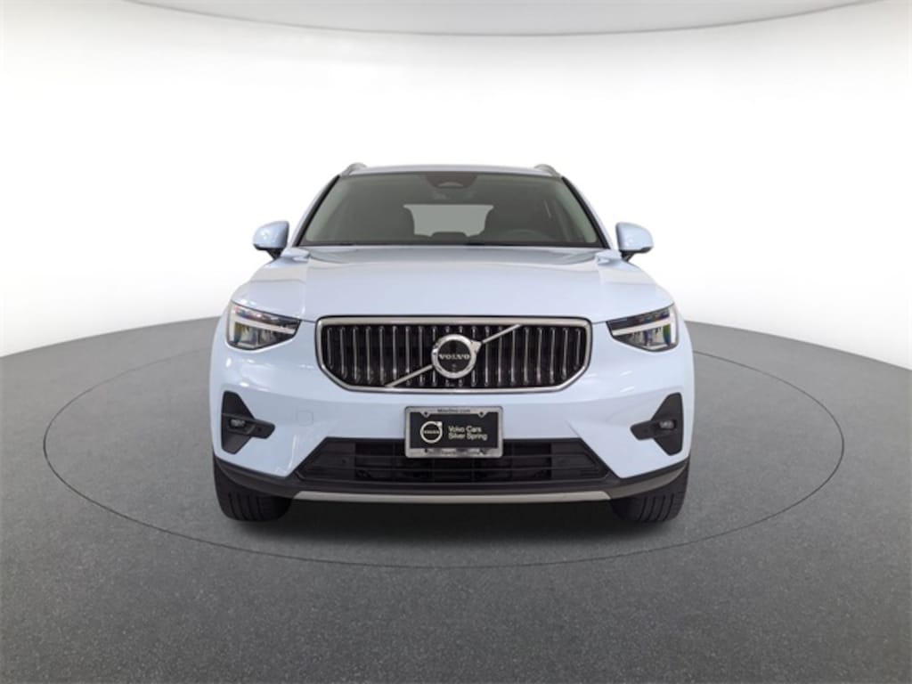 Certified 2025 Volvo XC40 B5 Plus Bright Theme SUV