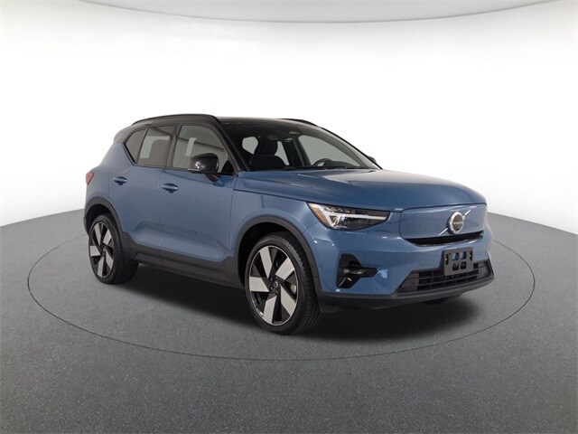2023 Volvo XC40 Recharge Ultimate photo 3