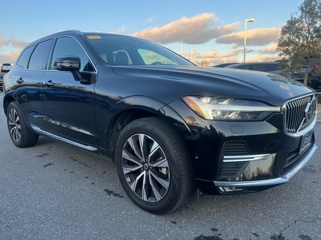 2023 Volvo XC60 Plus's photo