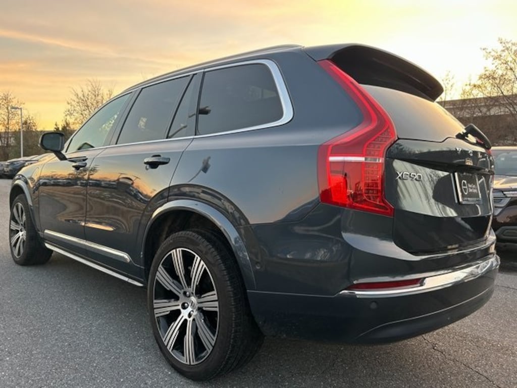 Certified 2025 Volvo XC90 plug-in hybrid T8 Plus 7-Seater SUV