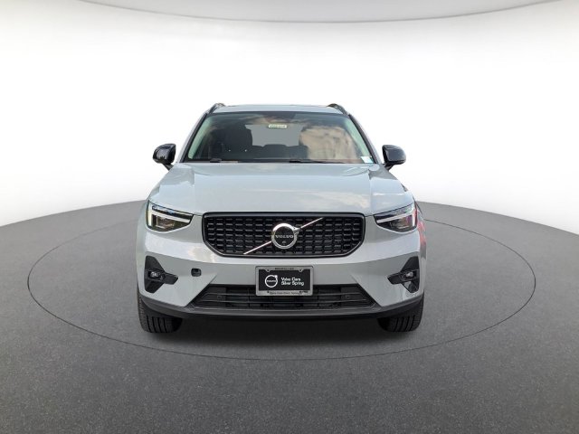 New 2026 Volvo XC40 B5 Plus SUV
