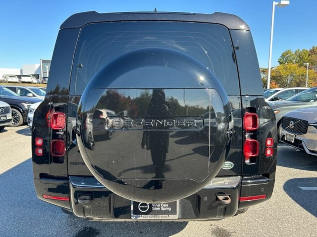 Used 2023 Land Rover Defender 130 X-Dynamic SE SUV