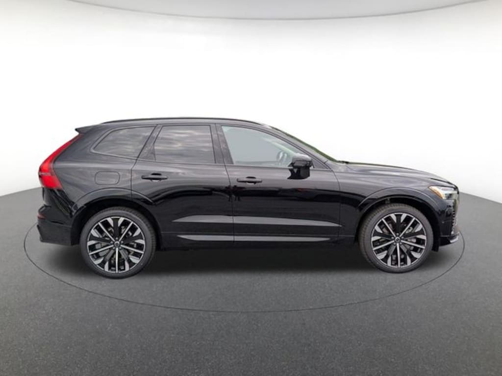 New 2026 Volvo XC60 plug-in hybrid T8 Ultra SUV