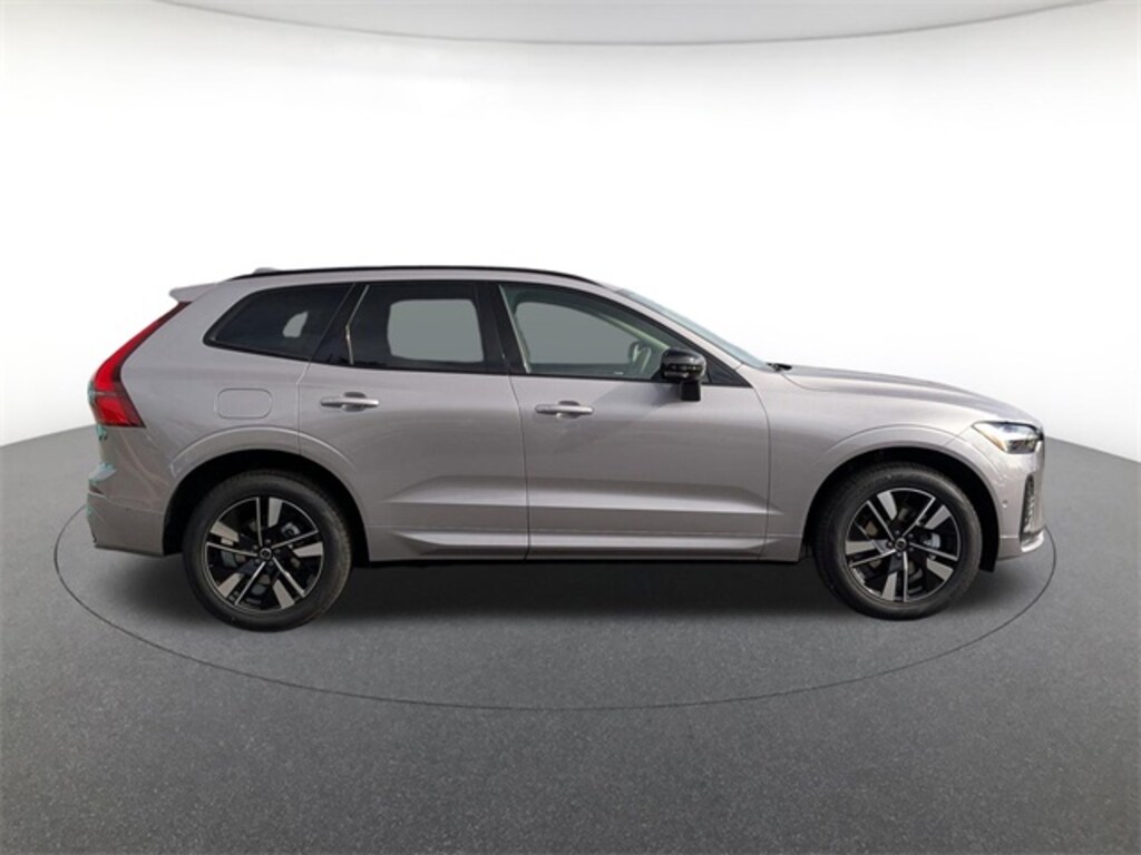New 2026 Volvo XC60 B5 Plus SUV