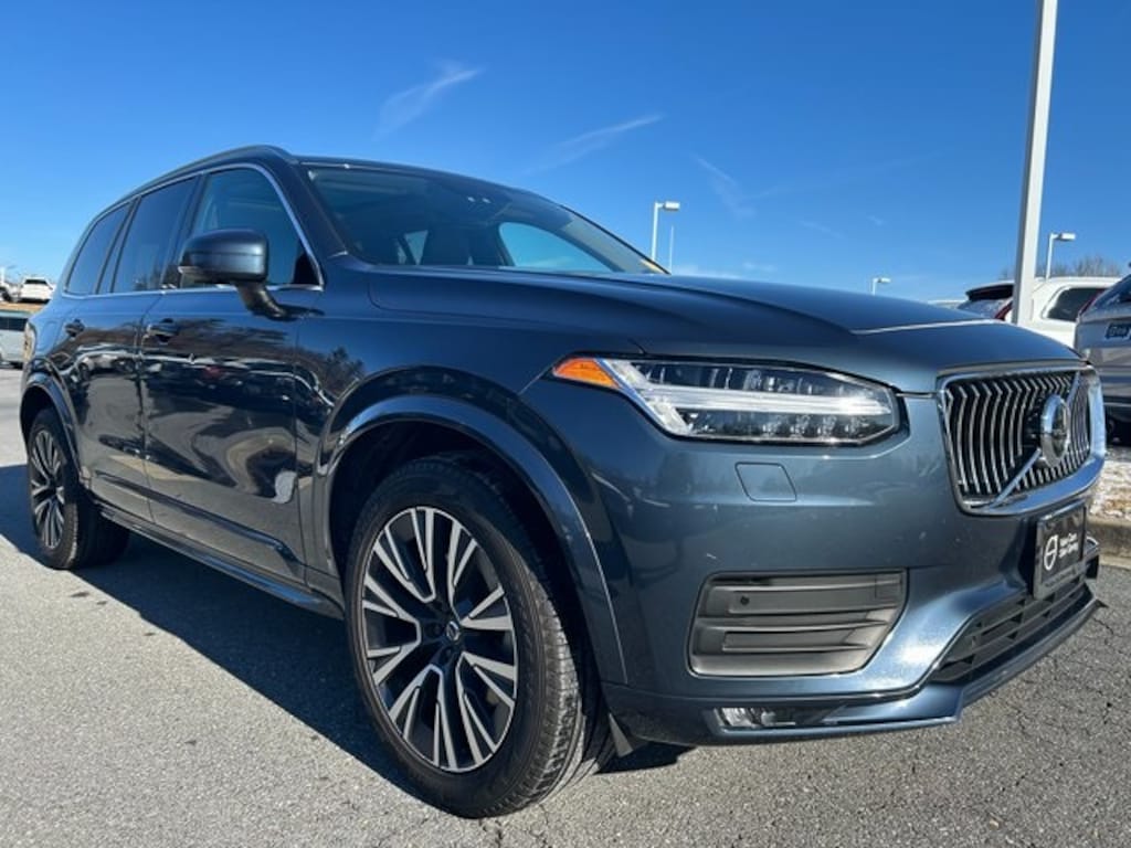 Certified 2022 Volvo XC90 T5 AWD Momentum 7 Seater SUV