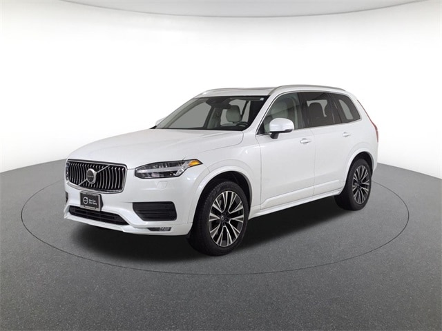 2021 Volvo XC90 Momentum's photo