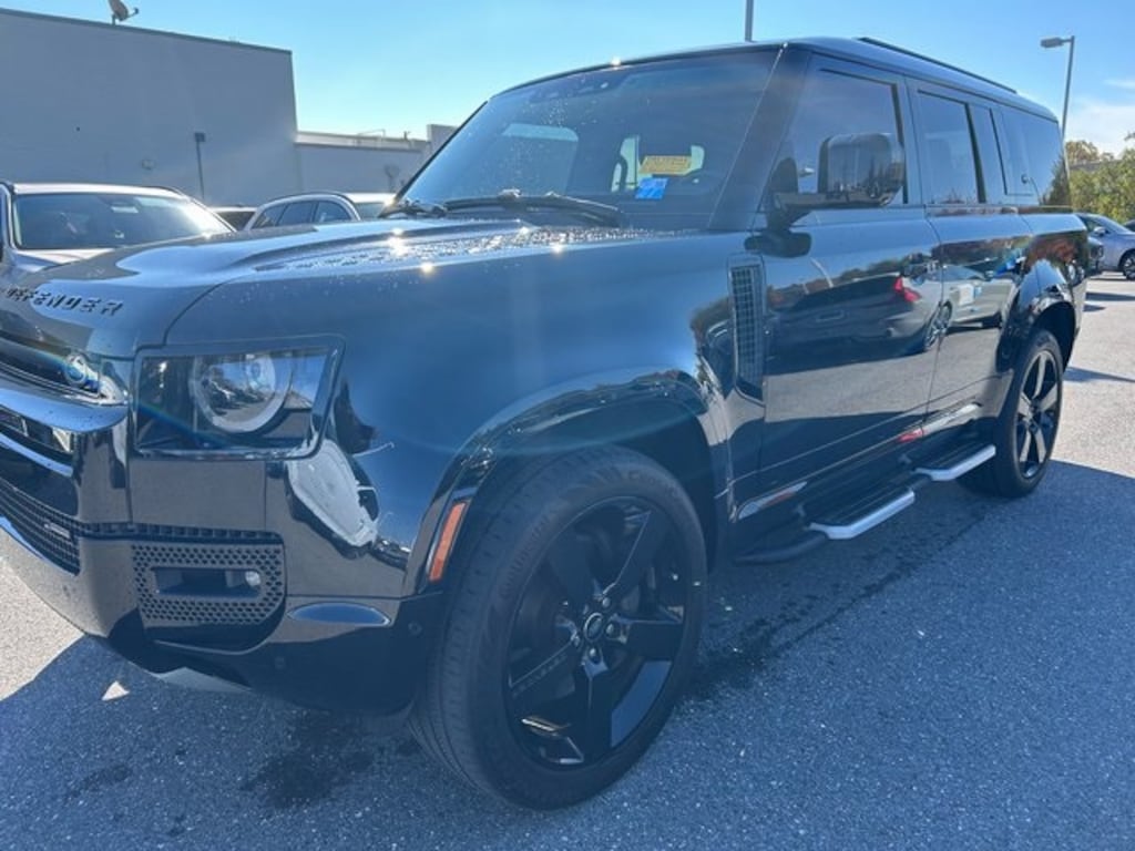 Used 2023 Land Rover Defender 130 X-Dynamic SE SUV